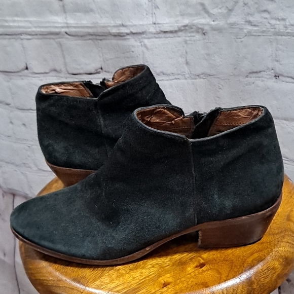 Sam Edelman Black Suede Side Zip Short Booties - Picture 1 of 12
